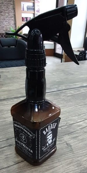 Friseur Sprühflasche braun