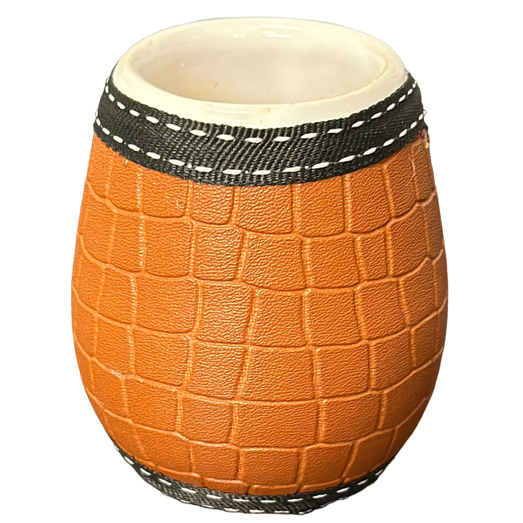 Mate Becher aus Porzellan mit Leder