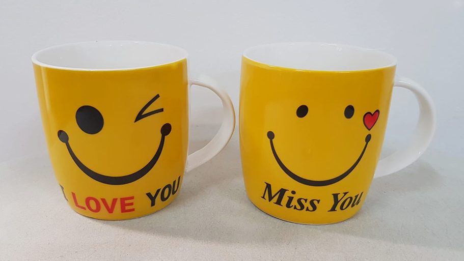 [41031] Porzellanbecher mit Smile-Motiv 2517